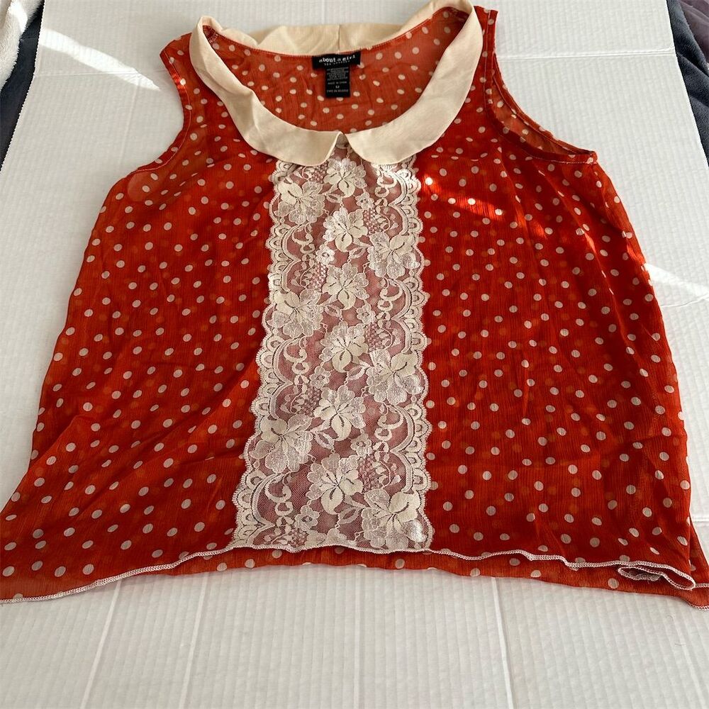 About a Girl LA Red Polka Dot Lace Tank Top Peter Pan Collar Sleeveless M Women